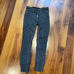 Athleta Girl gray leggings. Size S/7